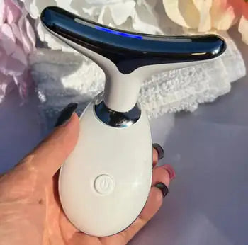 GlowLift™ – Dein tägliches Beauty-Upgrade
Straffe. Pflege. Strahle.